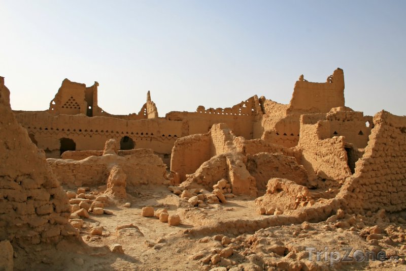 Fotka, Foto Ruiny u města Diriyah (Saúdská Arábie)