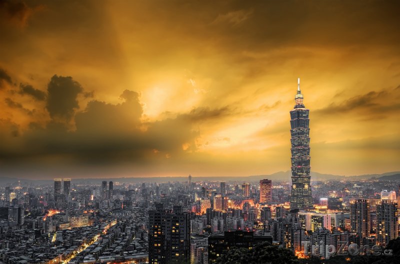 Fotka, Foto Západ slunce nad městem Taipei (Tchaj-wan)