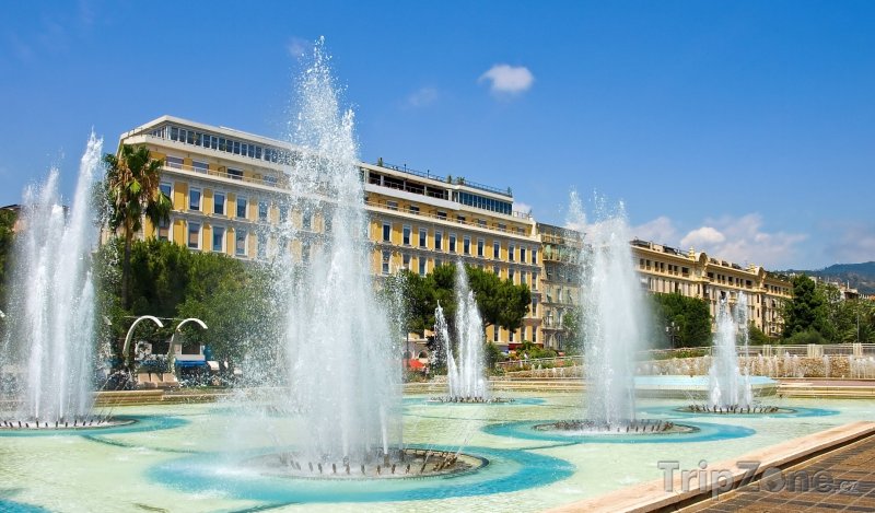 Fotka, Foto Fontána na náměstí Place Masséna (Nice, Francie)