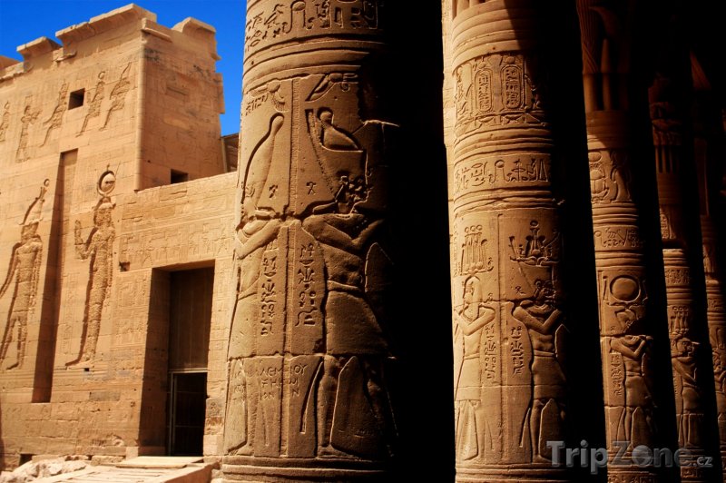 Fotka, Foto Hieroglyfy na chrámu Philae (Asuán, Egypt)