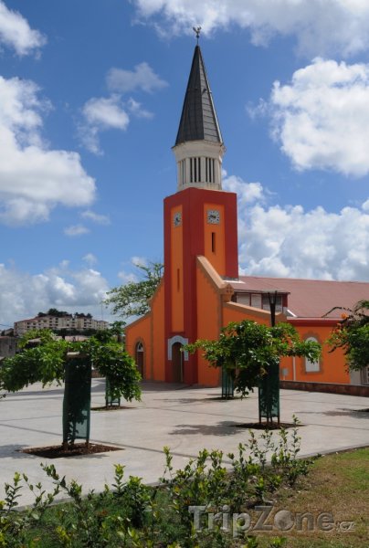 Fotka, Foto Kostel ve městě Les Abymes (Guadeloupe)