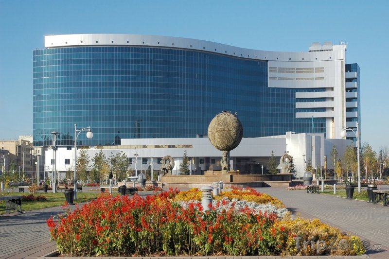 Fotka, Foto Ministerstvo financí v Astaně (Kazachstán)