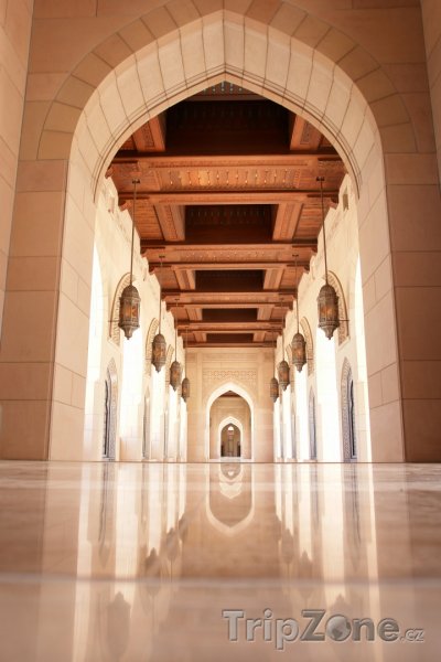 Fotka, Foto Nádvoří kábusovy mešity (Omán)