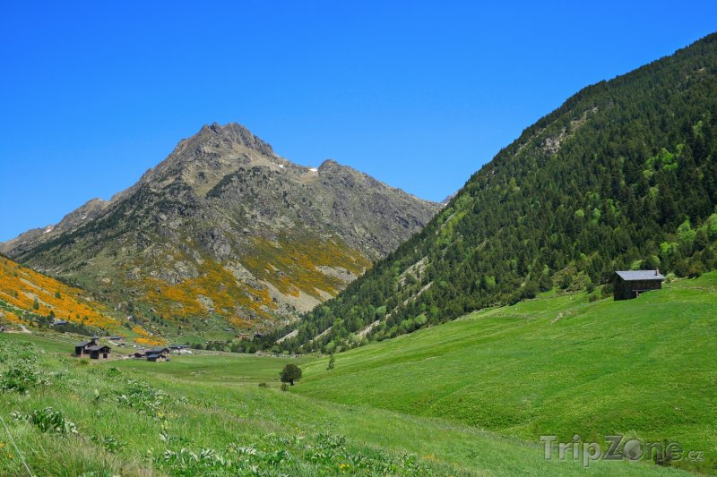 Fotka, Foto Pohled na horské údolí (Andorra)