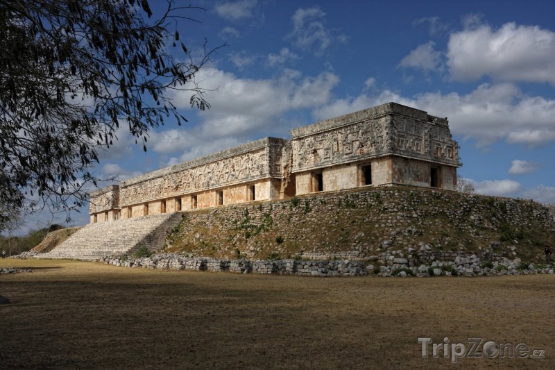 Fotka, Foto Guvernérův palác v Uxmalu (Mexiko)