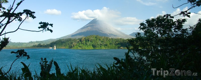 Fotka, Foto Jezero Arenal a vulkán Arenal (Kostarika)