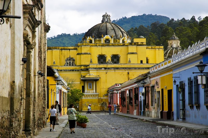 Fotka, Foto Kostel ve městě Antigua Gutaemala (Guatemala)