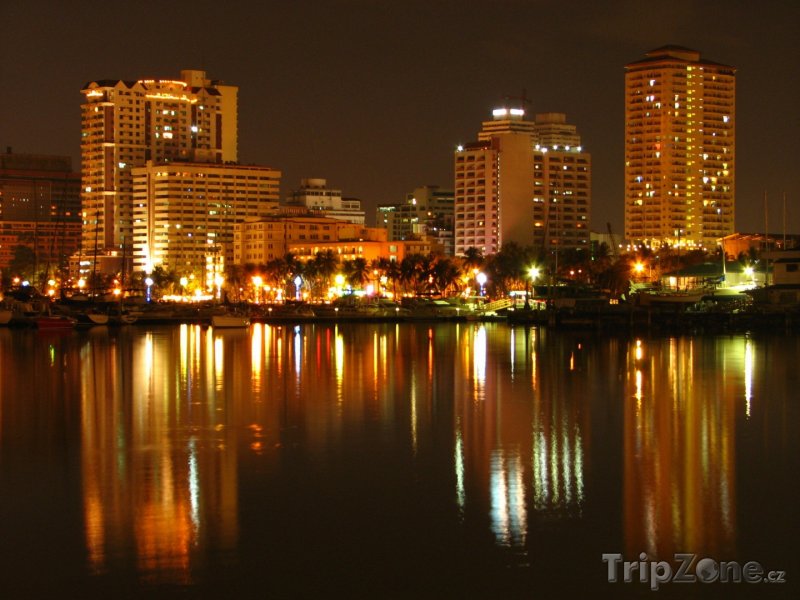 Fotka, Foto Město Manila v noci (Filipíny)