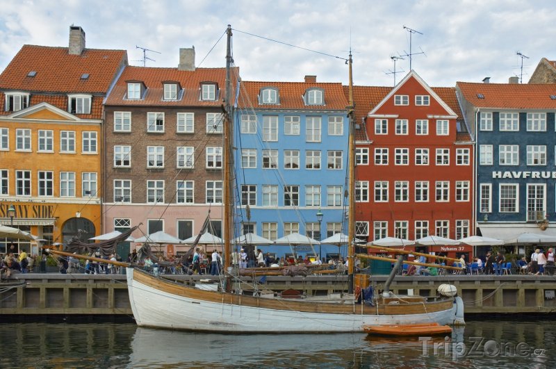 Fotka, Foto Nábřeží Nyhavn v Kodani (Dánsko)