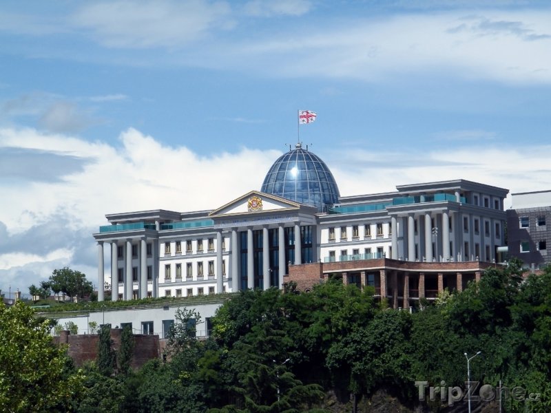 Fotka, Foto Prezidentský palác v Tbilisi (Gruzie)