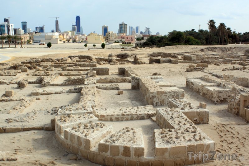 Fotka, Foto Ruiny u pevnosti Qal'at al-Bahrain (Bahrajn)