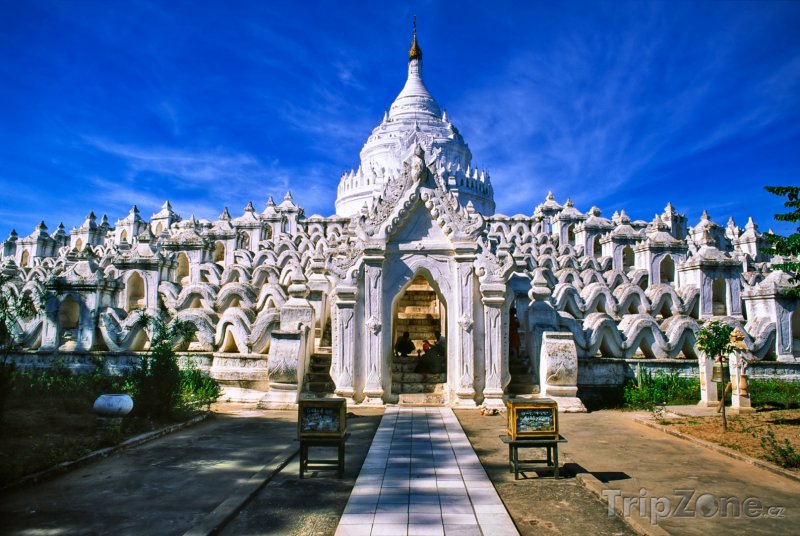Fotka, Foto Sandanami pagoda ve městě Mandalaj (Barma)