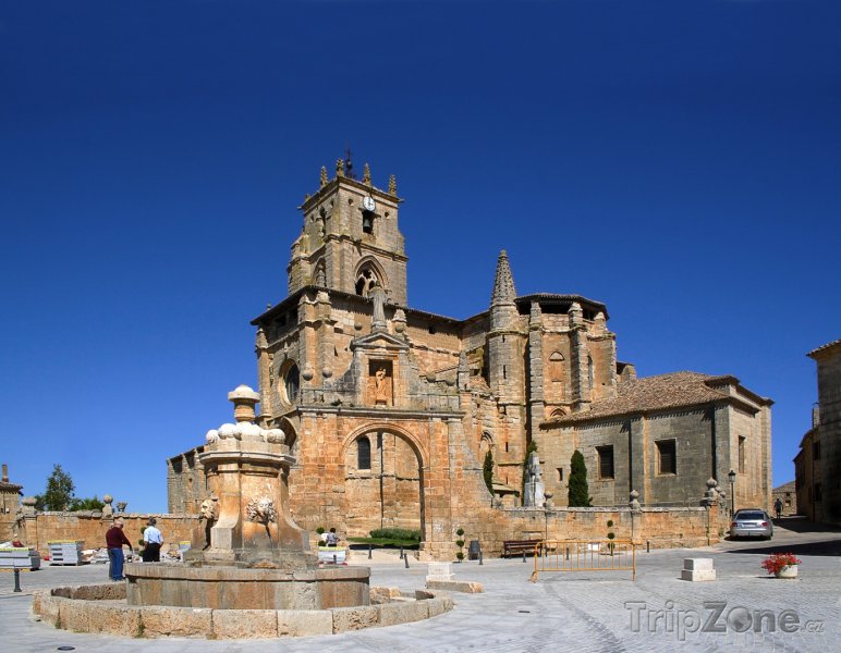 Fotka, Foto Sasamón, Iglesia de Santa Maria la Real (Španělsko)