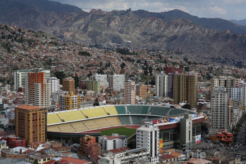 Fotka, Foto Stadion Hernando Siles (Bolívie)