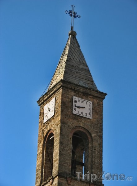Fotka, Foto Věž kostela ve městě Prizren (Kosovo)