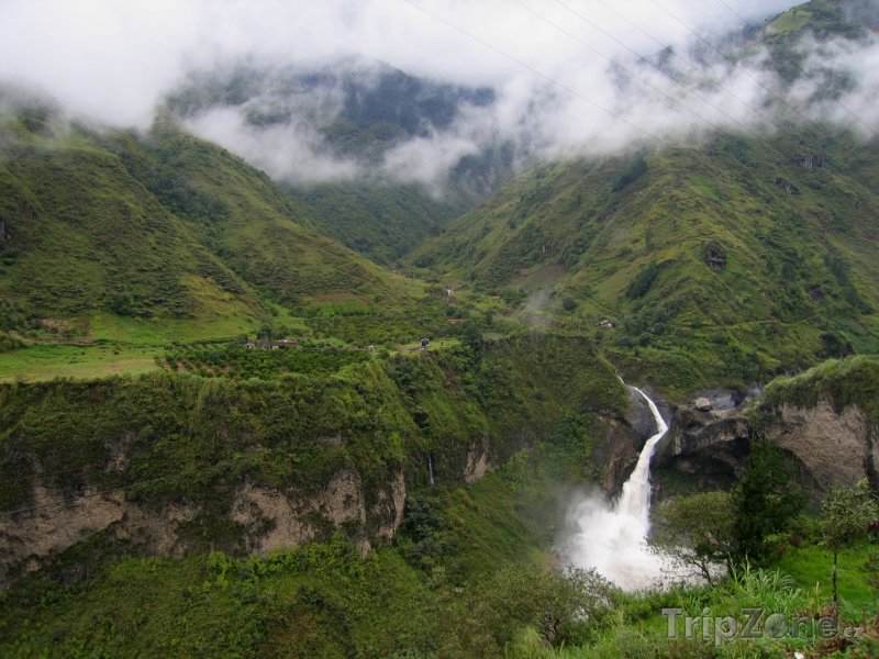 Fotka, Foto Vodopád poblíž města Baños (Ekvádor)