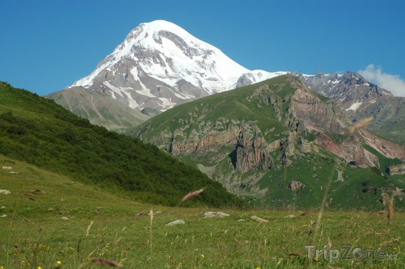 Fotka, Foto Vyhaslá sopka Kazbek v pohoří Kavkaz (Gruzie)