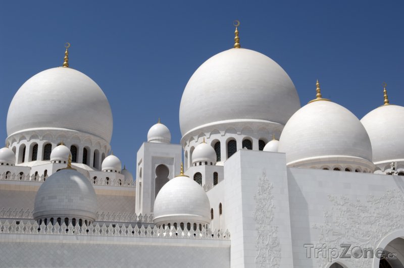 Fotka, Foto Abú Dhabí, kopule na mešitě Sheikh Zayed (Spojené arabské emiráty)