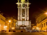 Banská Štiavnica, náměstí Svaté Trojice v noci