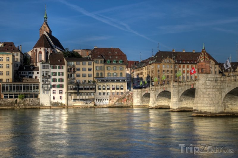 Fotka, Foto Basilej, most Mittlere přes řeku Rýn (Švýcarsko)
