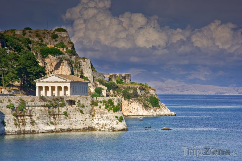 Fotka, Foto Chrám na ostrově Korfu (Řecko)