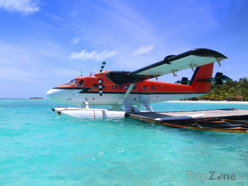 Fotka, Foto Hydroplán u pobřeží (Maledivy)