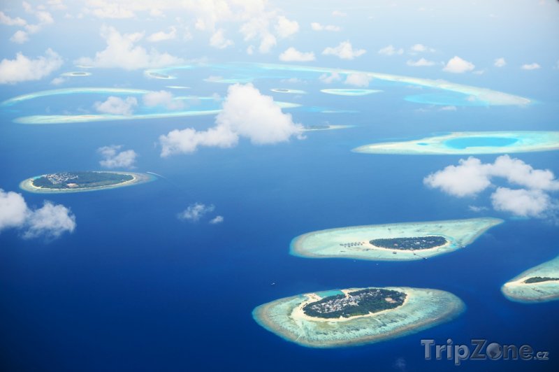 Fotka, Foto Letecký pohled na maledivské atoly (Maledivy)