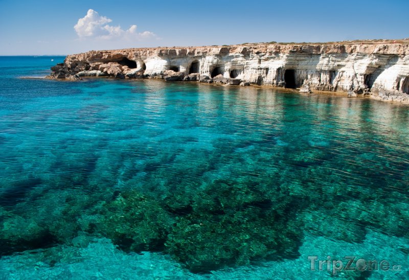 Fotka, Foto Mořské jeskyně u mysu Cape Greko (Kypr)