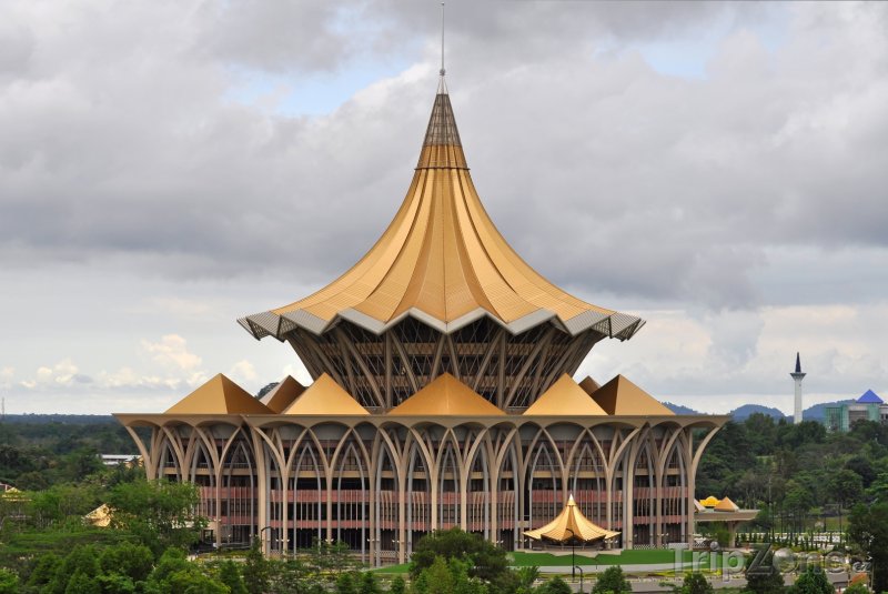 Fotka, Foto Nová budova Parlamentu ve městě Kuching (Malajsie)