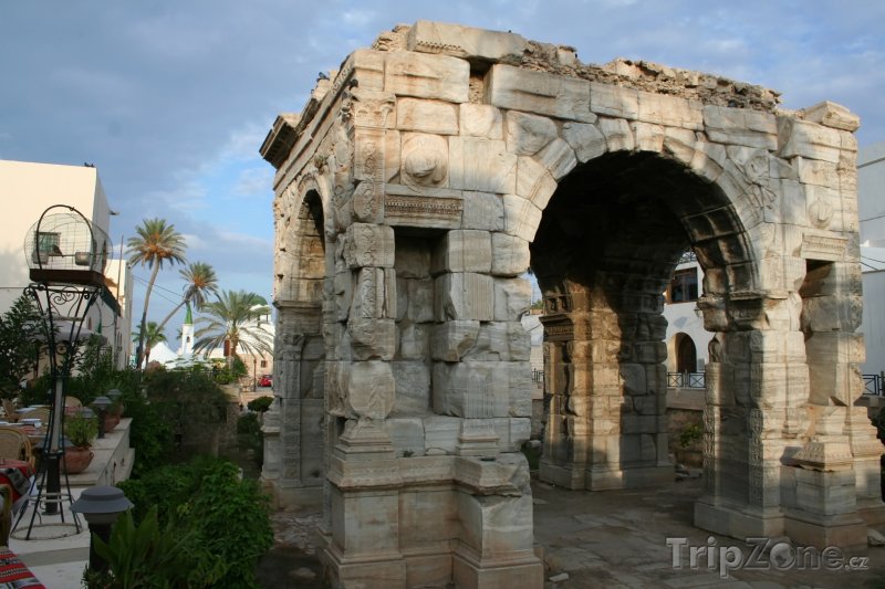 Fotka, Foto Oblouk Marcuse Aureliuse v Tripolisu (Libye)
