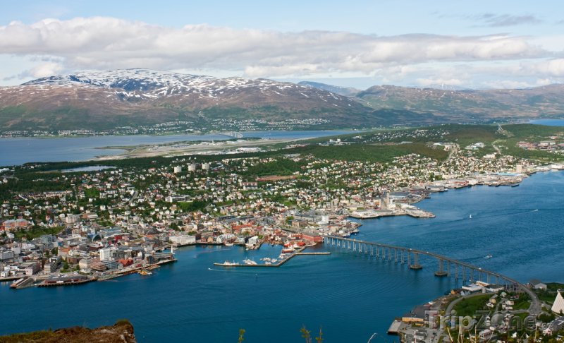 Fotka, Foto Panorama města Tromso (Norsko)