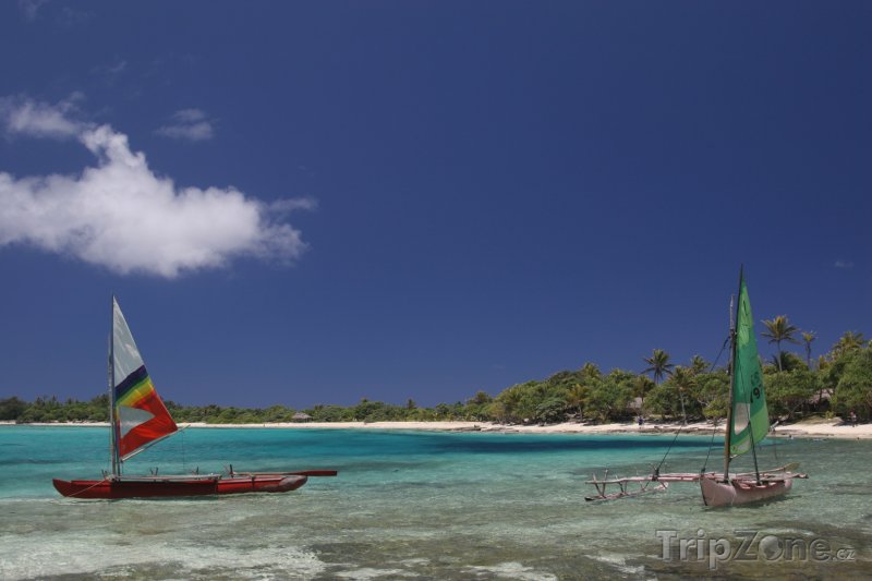 Fotka, Foto Plachetnice u ostrova Tegua (Vanuatu)