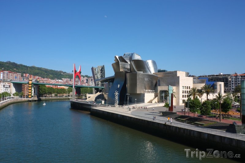 Fotka, Foto Bilbao, řeka Nervión a Guggenheimovo muzeum (Španělsko)