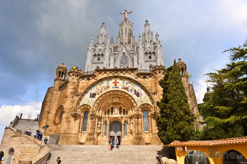 Kostel Sagrat Cor na kopci Tibidabo - foto, fotografie | Barcelona |  Španělsko | TripZone.cz
