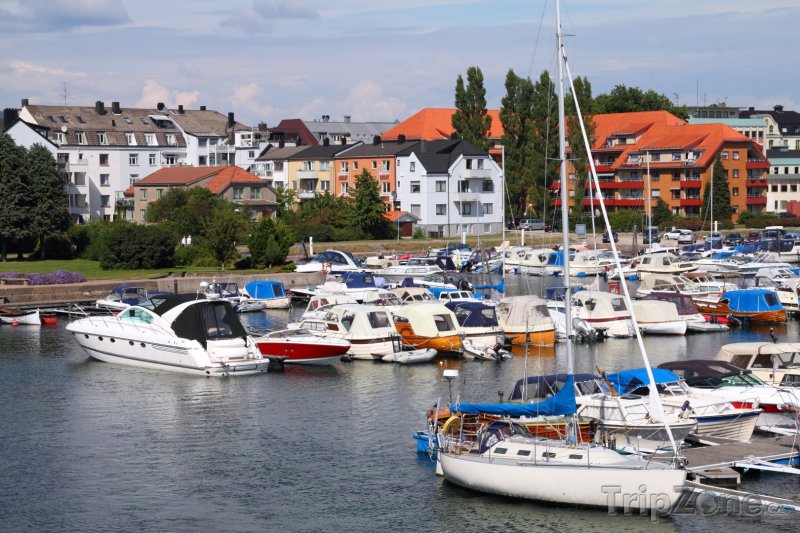 Fotka, Foto Kristiansand, jachty v přístavu (Norsko)