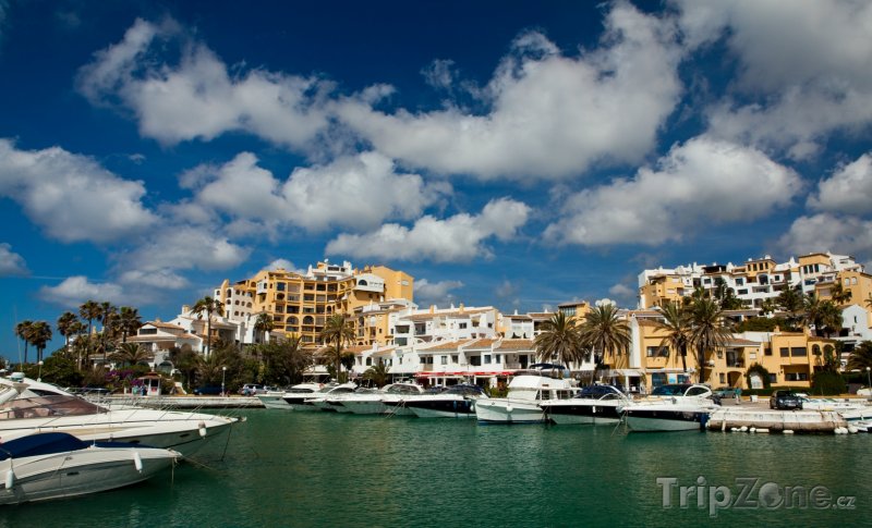 Fotka, Foto Marbella, jachty v přístavu Puerto Banús (Španělsko)