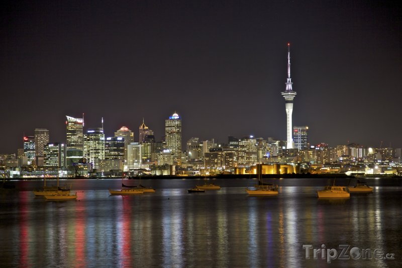 Fotka, Foto Město v noci (Auckland, Nový Zéland)