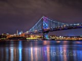 Osvětlený Benjamin Franklin Bridge