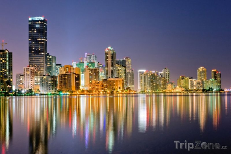 Fotka, Foto Panorama Miami Bayfront za soumraku (Miami, USA)