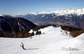 Sjezdovka v lyžařském středisku Aprica