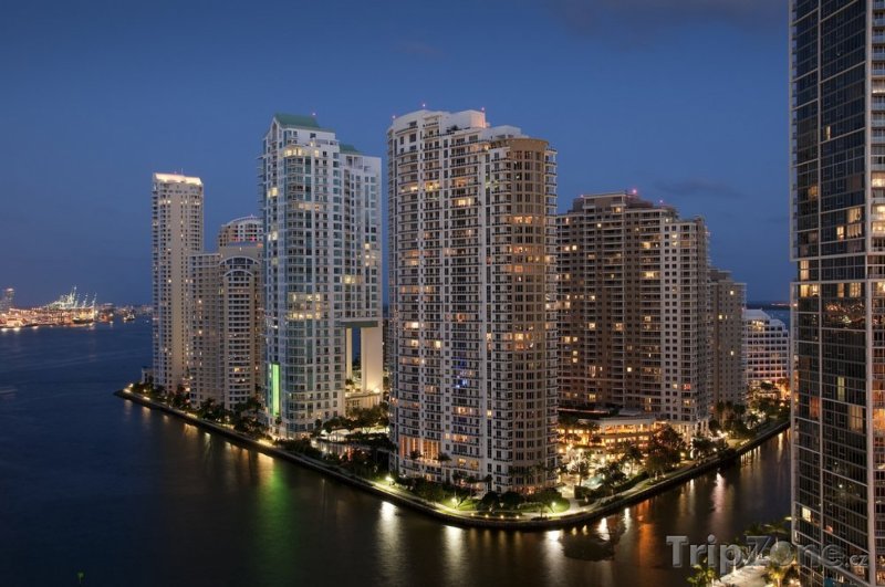 Fotka, Foto Západ slunce nad centrem (Miami, USA)
