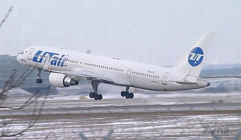 Fotka, Foto Boeing 757-200 aerolinek UTair