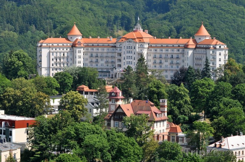 Fotka, Foto Pohled na hotel Imperial (Karlovy Vary, Česká republika)