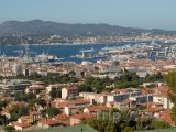 Toulon, pohled na základnu vojenského námořnictva