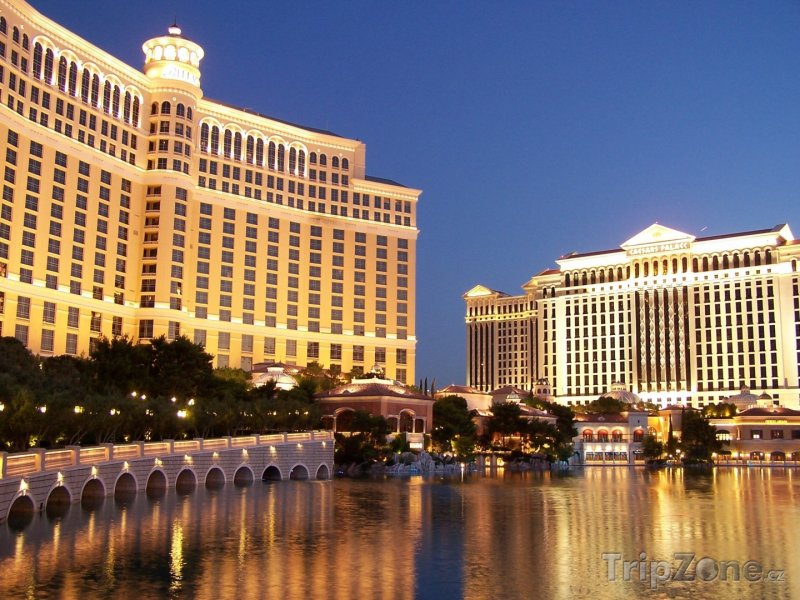 Fotka, Foto Casino Bellagio a Caesars Palace (Las Vegas, USA)