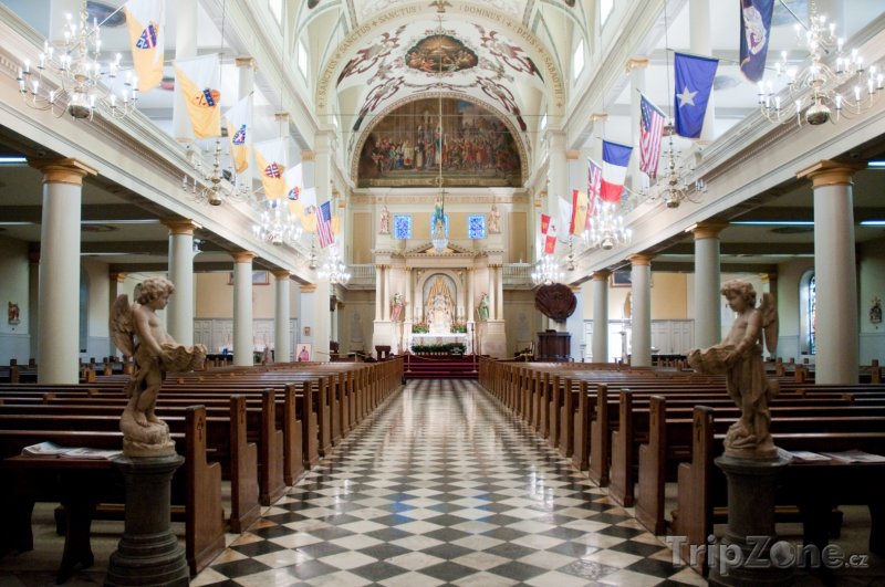 Fotka, Foto Interiér katedrály svatého Ludvíka (New Orleans, USA)