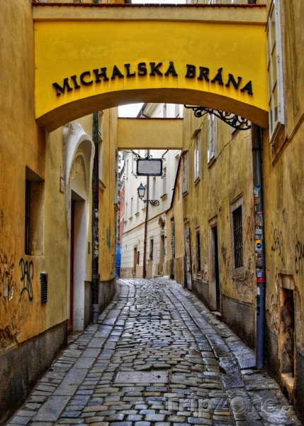 Fotka, Foto Michalská brána na Starém Městě (Bratislava, Slovensko)