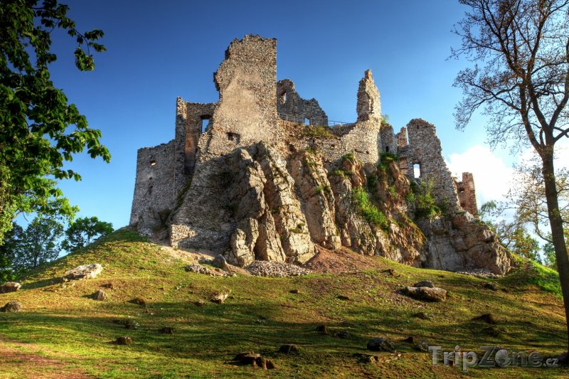 Fotka, Foto Zřícenina hradu Hrušov (Slovensko)
