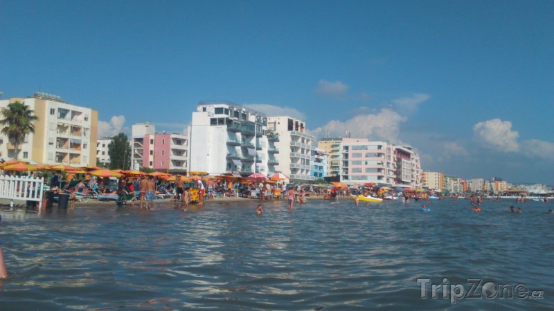 Fotka, Foto Durrës, moderní hotely na pláži